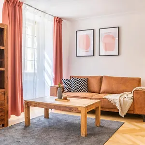 Celetna - Old Town Aparthotel