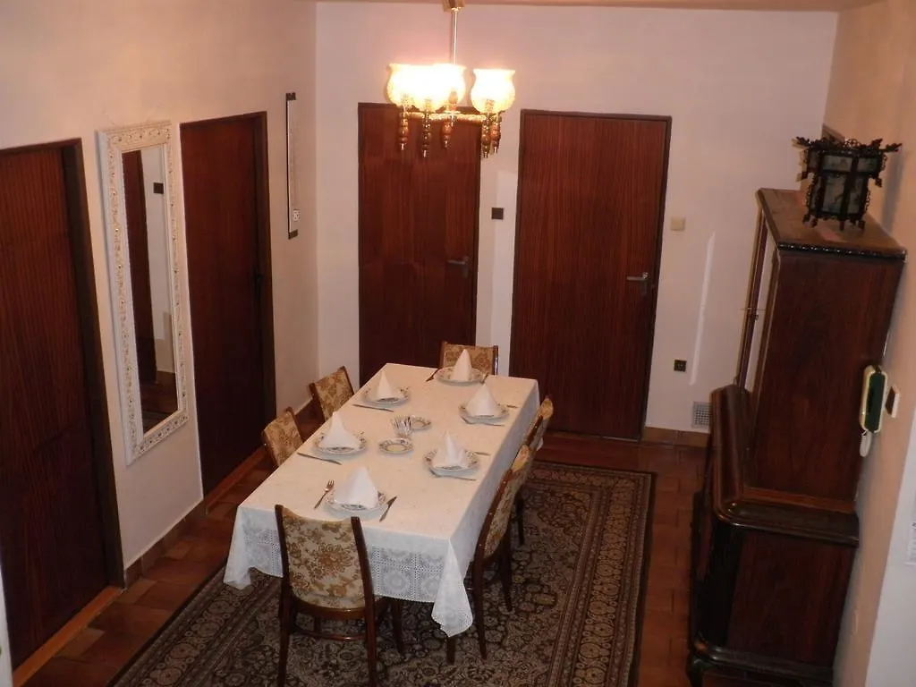 Pension Arcadia Prag Frühstückspension